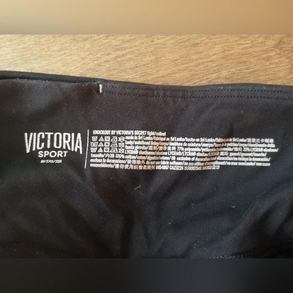 Victoria Sport medium black leggings - Picture 2 of 5
